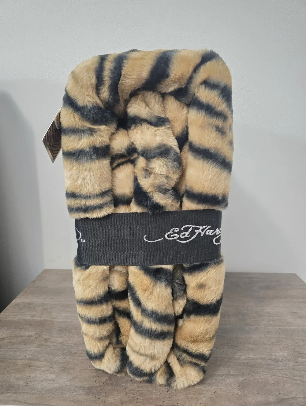 Ed Hardy QUEEN Luxurious Faux Fur Blanket Tiger Print Brand New 90in x 90in